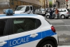 Fugge all&#039;alt della Polizia Locale, provoca un incidente e scappa. 18 enne nei guai