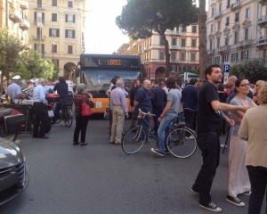 Piazza Verdi, Mov. 5 Stelle: “Meno soldi e salute, ma i portali di Buren sì”