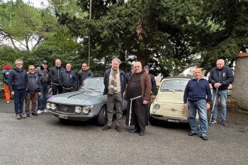 La Befana del CAMS arriva con le auto storiche