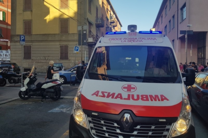 Anziano investito sulle strisce pedonali, patente ritirata a una 78enne