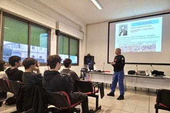 La Croce Rossa prepara gli studenti del liceo Pacinotti per le gare di Diritto Internazionale Umanitario