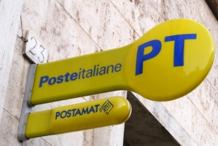 Poste: ecco il bollo speciale e le cartoline dedicate al carnevale