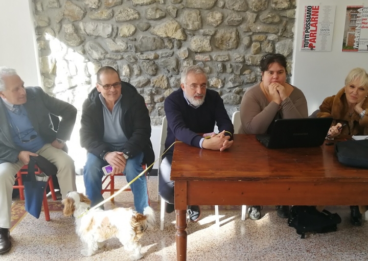 Sarzana, Paolo Mione punta i riflettori sulle scuole Poggi-Carducci